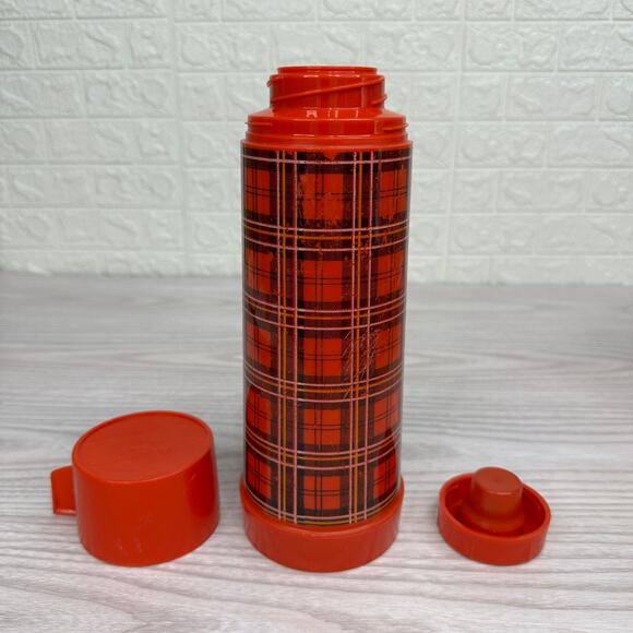 Aladdins Plaid Thermos Vacuum Bottle Red Dishwasher Safe Leakproof 1Pint Vintage - Picture 2 of 10